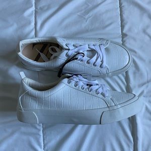 Zara White Faux Alligator Sneakers